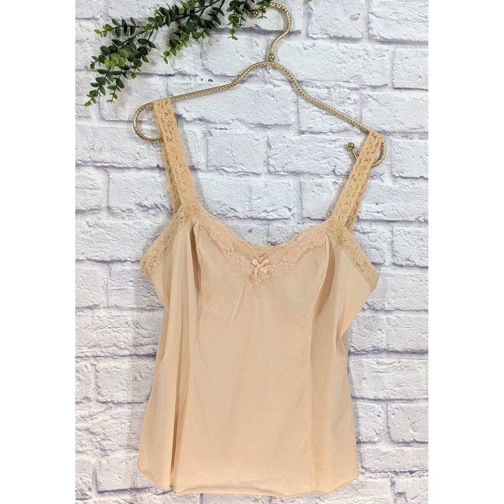 GORG COLOR!💋Vintage Olga Camisole Nylon Lace Straps Trim Top Sz L Made USA Cami